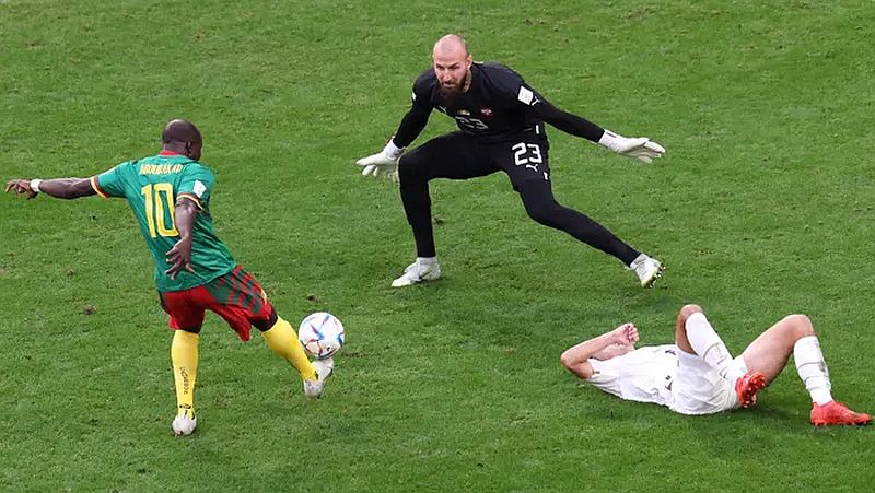 Vb 2022: Szerbia 0-1 után lefocizta a pályáról Kamerunt, majd 3 perc alatt  összeomlott - videó - Csakfoci.hu