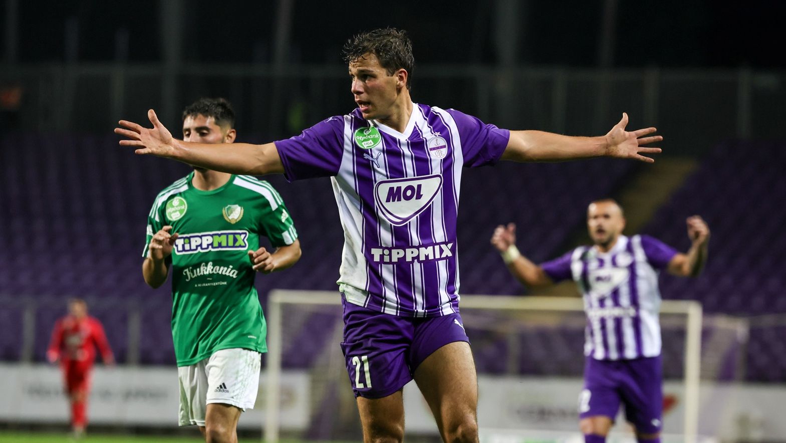 Pokoli éven van túl az Újpest magyar fiatalja: "Megnagyobbodott a lépem és a májam, egy rekesz vizet sem tudtam felemelni"