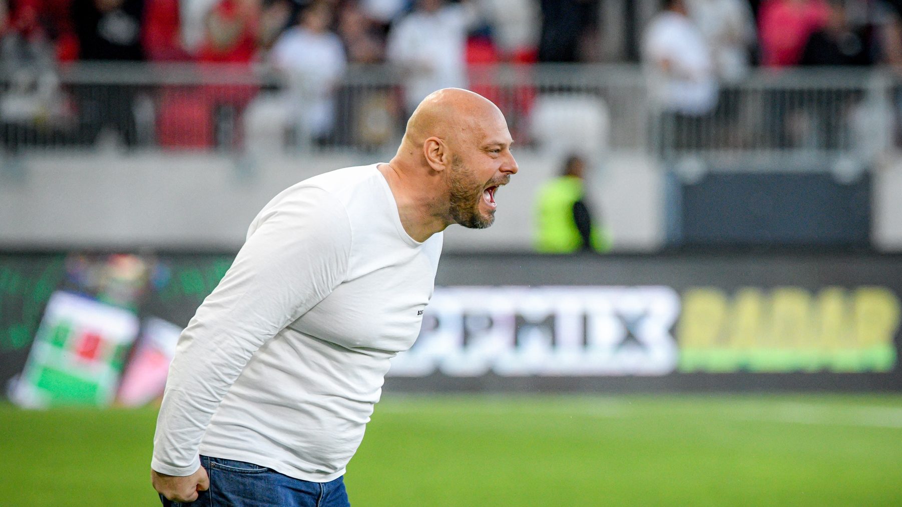 Feczkó nyilatkozata súlyosabb eltiltást ért, mint játékosa meztépése - fegyelmi