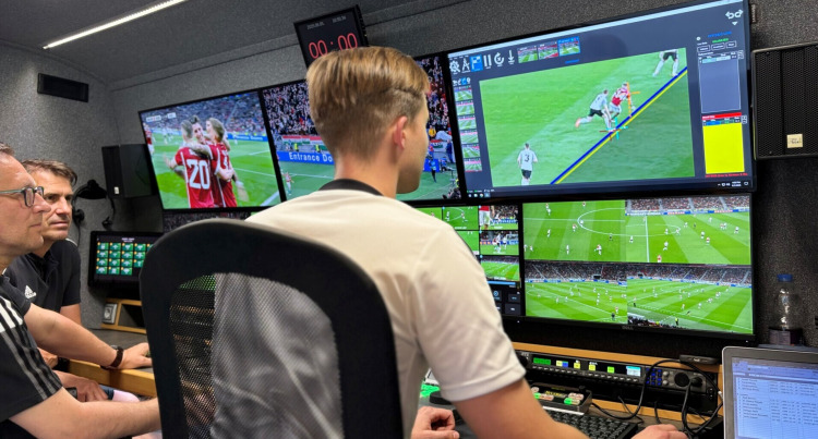 Mérföldkő a VAR hazai életében: Nagy csata után újabb 20 fő került közel a tűzhöz