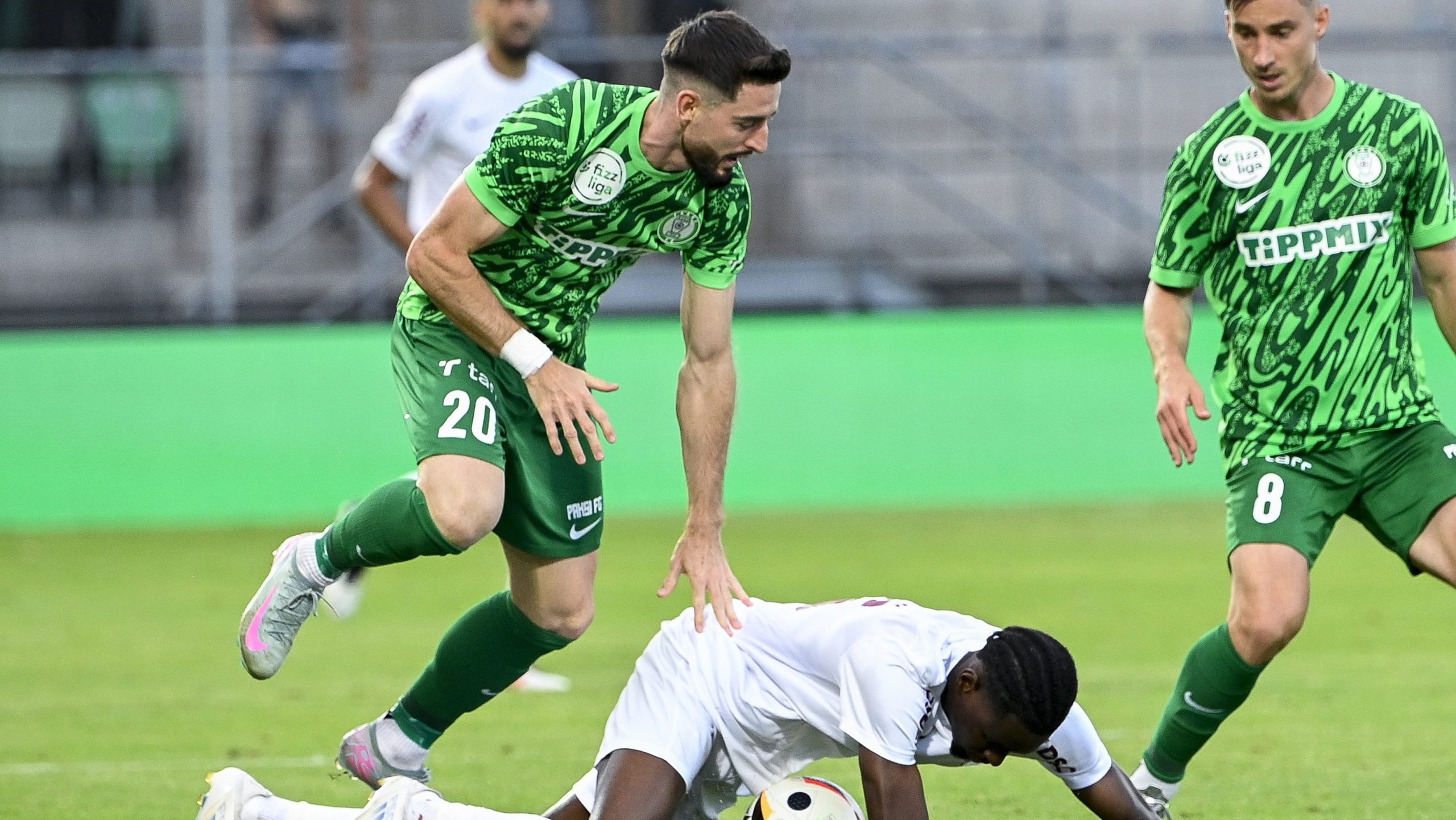 Román lapszemle: "A Paks sakkban tartotta a Kolozsvárt" - gyászos teljesítményről is írtak