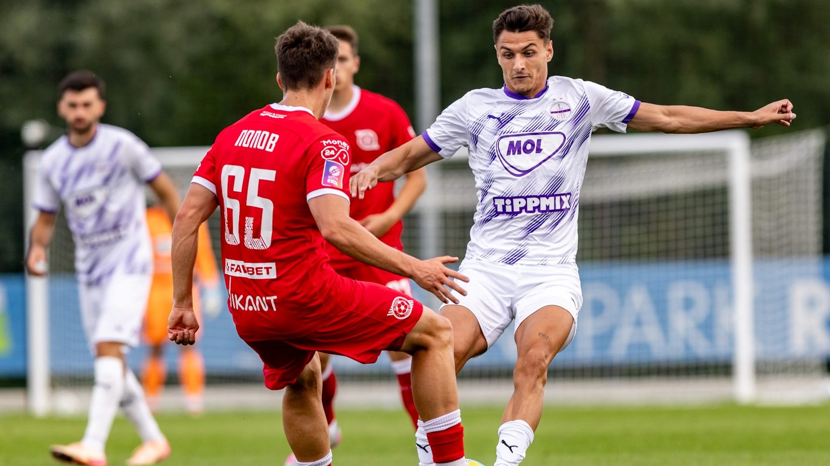 NB I-es felkészülés: Az Újpest és a Puskás is döntetlent játszott