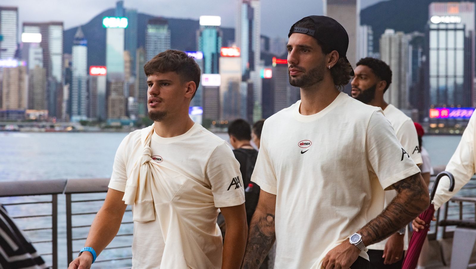 Szoboszlaiék elkéstek a BL-rangadó előtt, elmarad a Barcelona botránymeccse - külföldi körkép