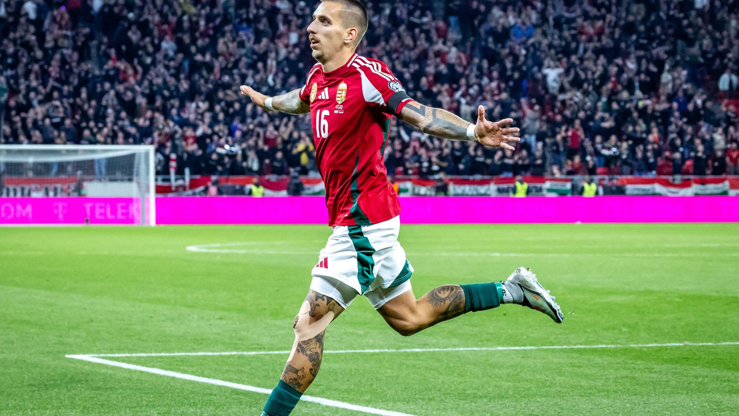 Vb-selejtező: Lukács korai góljára csak 11-esből tudtak válaszolni az írek - videó