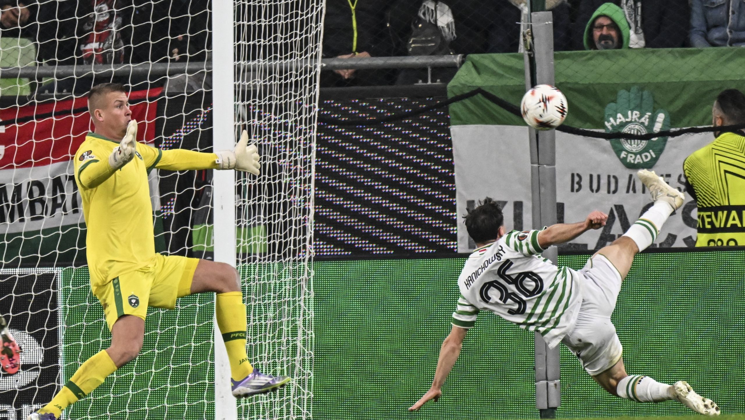 Újabb Fradi-győzelem az EL-ben: A Ludogorec elleni sikerrel már a 3. helyen Keane csapata - videó