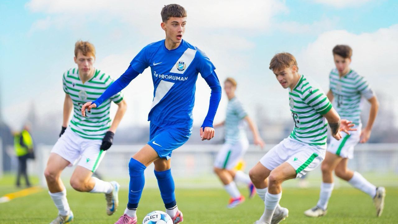 Külföldön írják: Sztárklubok vinnék a Fradi ellen triplázó, 15 éves magyar támadót