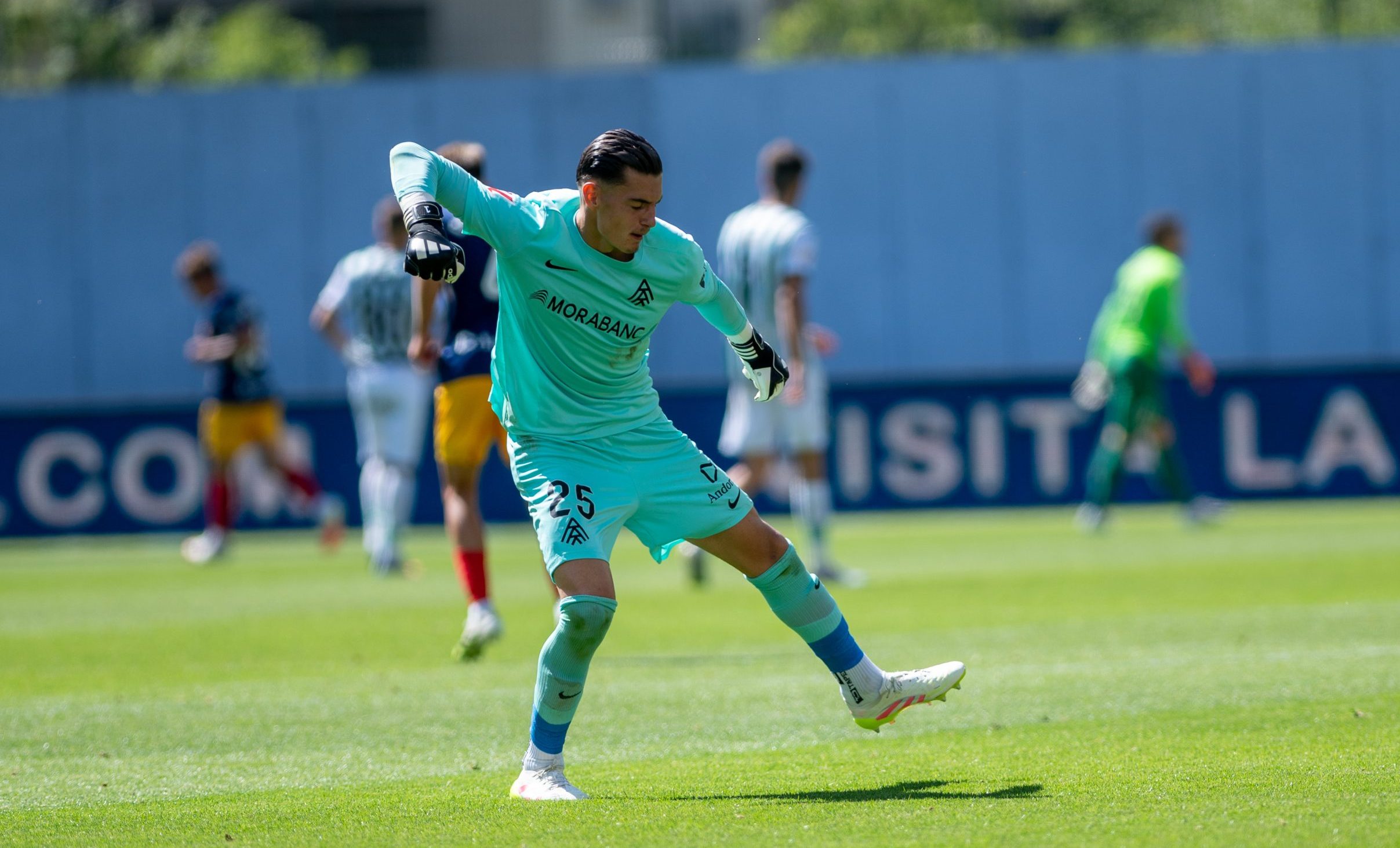 Légiósok: Olasz és német klubok is figyelik a Barca magyar kapusának remeklését - állítja Romano