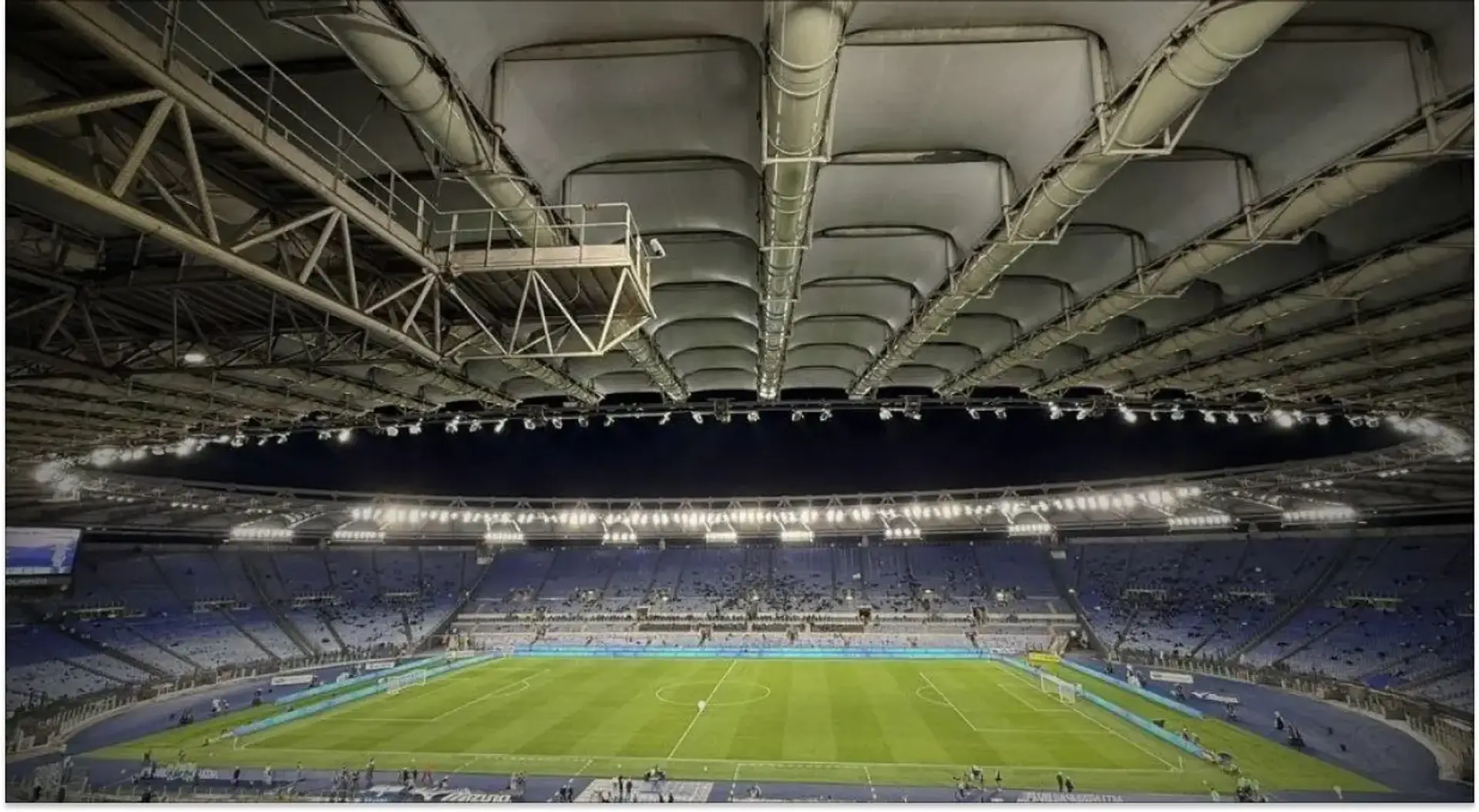 Komoly balhé Tóth Alex egyik fő kérőjénél - 30 ezres bojkott a Lazio meccsén