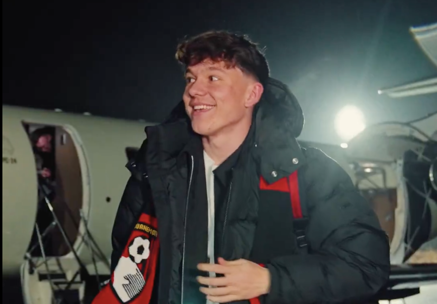 Itt a bejelentés: Tóth Alex a Premier League-be igazolt - hivatalos