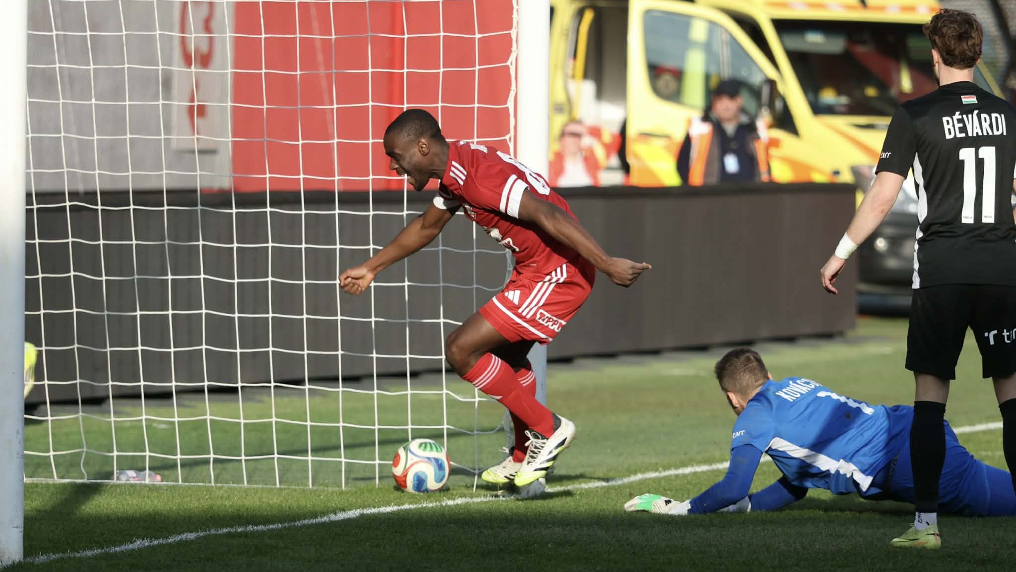 NB I: Hátrányból fordított és nyert a Kisvárda a Paks ellen - videó