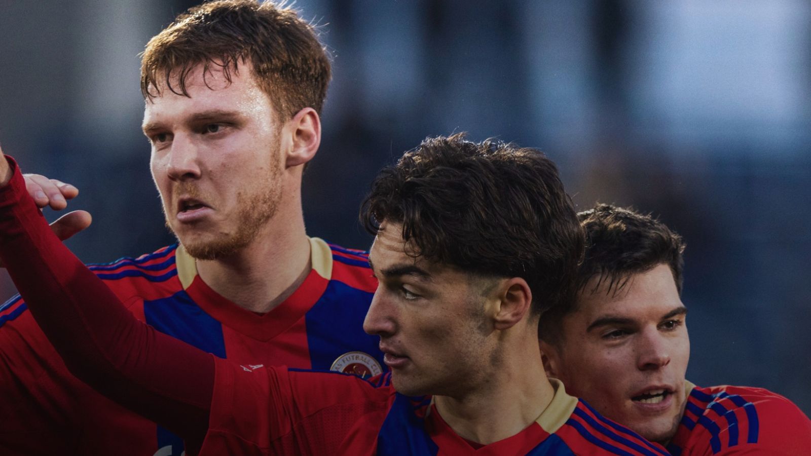 Kettőt egy csapásra: A Vasas győztes rangadón használta ki a Honvéd botlását - videó