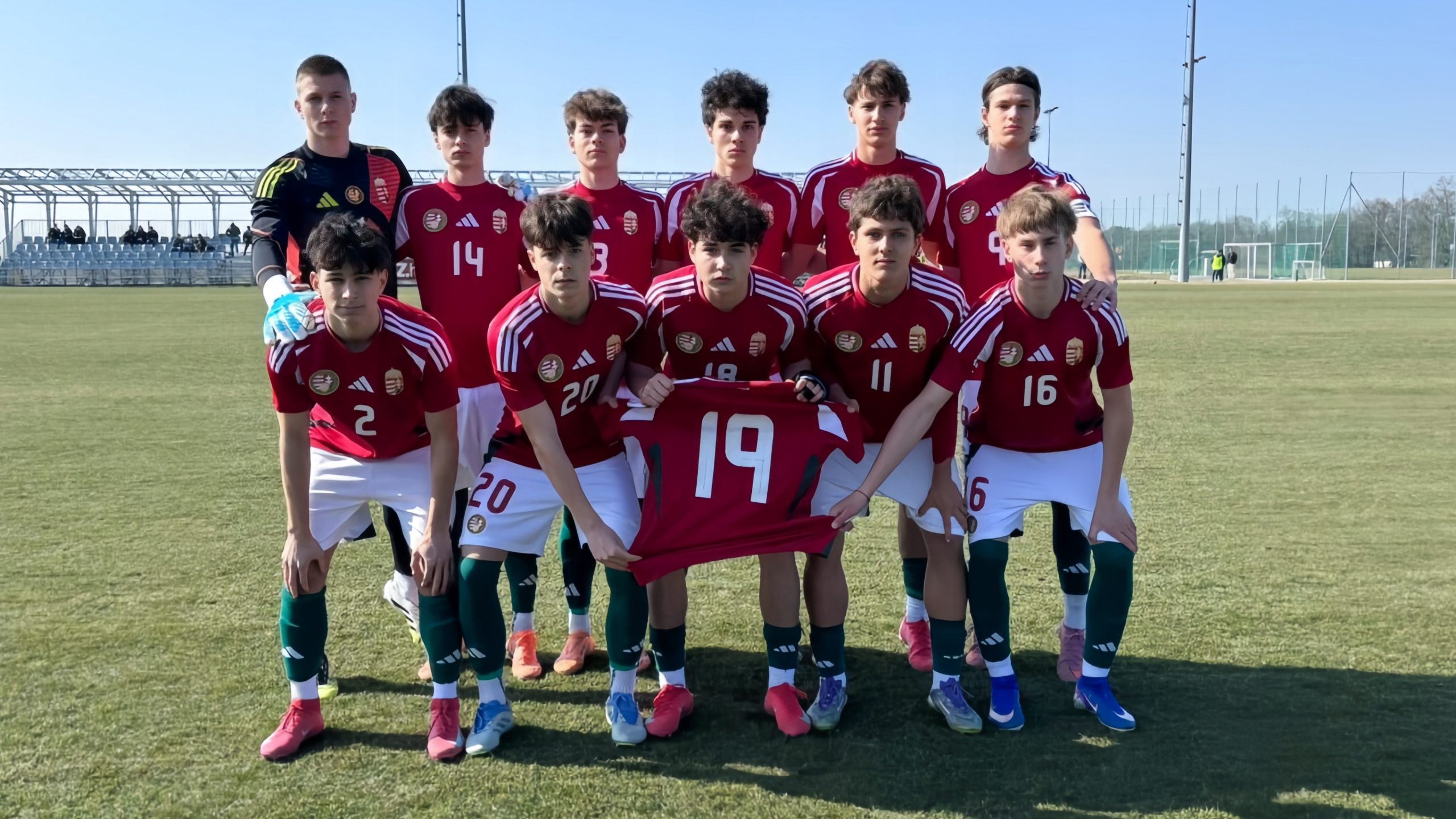 Dupla öröm: Újabb svédveréssel üzentek sérült csapattársuknak az U16-os válogatott játékosai - videó