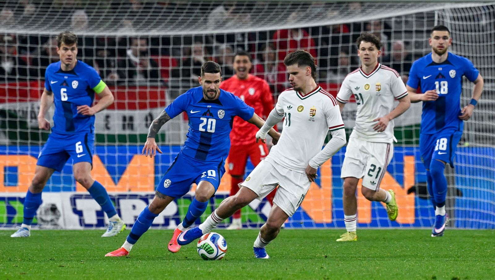 Magyar-szlovén: Szoboszlai és Orbán fejmosása, forradalom helyett evolúció, szerencsés magyar gól - szlovén lapszemle