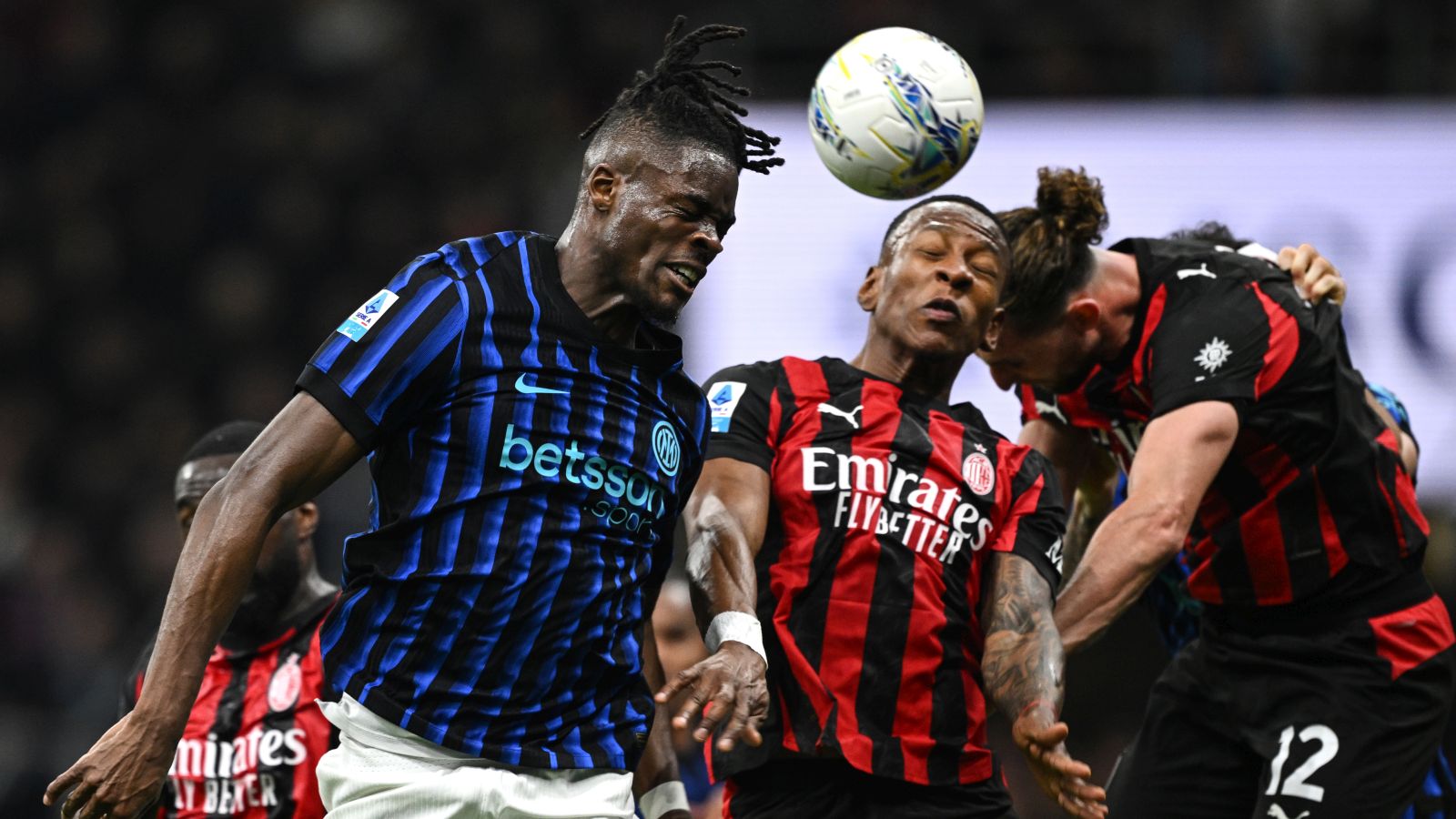 Egy gól döntött a milánói derbin, 72 éve nem látott csoda Angliában - külföldi körkép