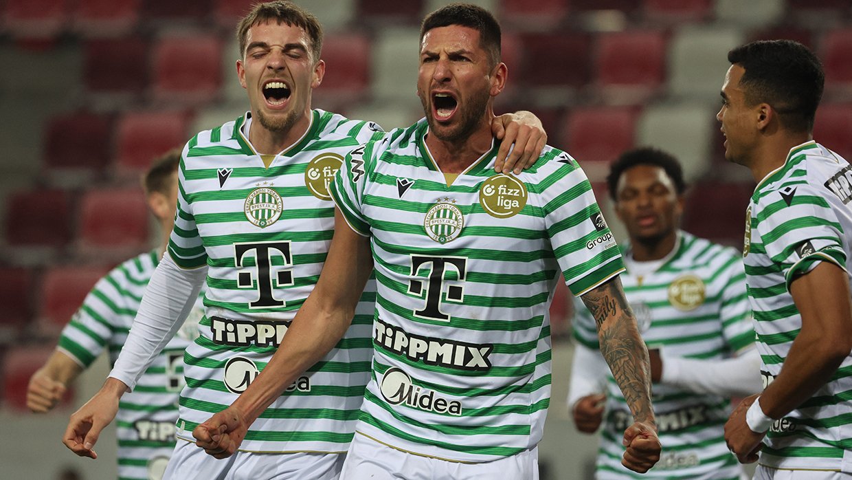 Tükörsima továbbjutás az MK-ban: A Fradi egy félidő alatt átgázolt a Kazincbarcikán - videó