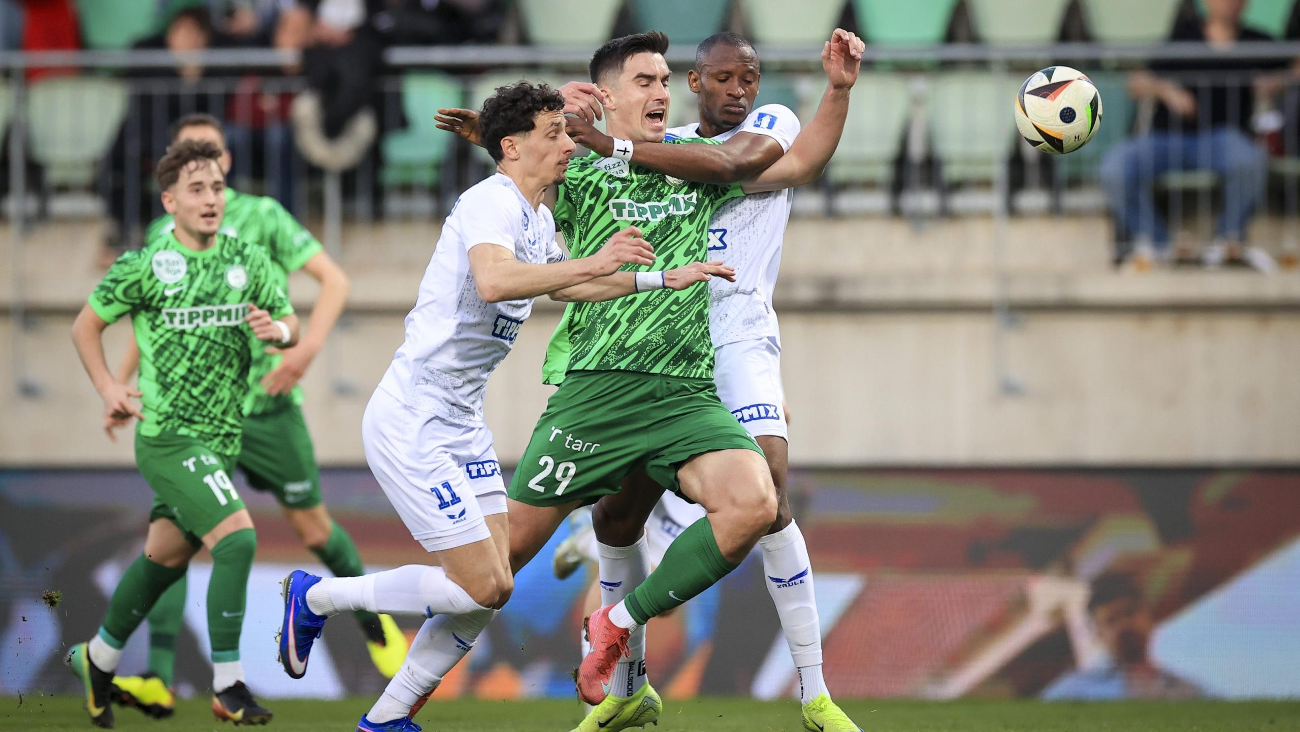 NB I: Vezetett és emberelőnyben volt a Paks, de a ZTE egy pontot így is megszerzett - videó