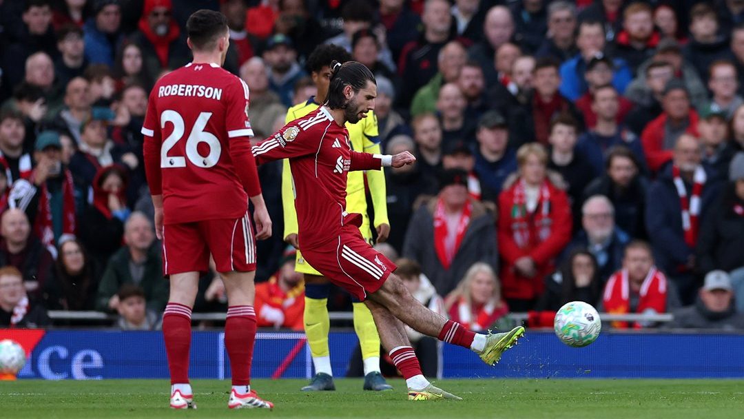 Szoboszlai beköszönt: 20 méterről bődületesen nagy gólt lőtt a Tottenham kapujába - videó
