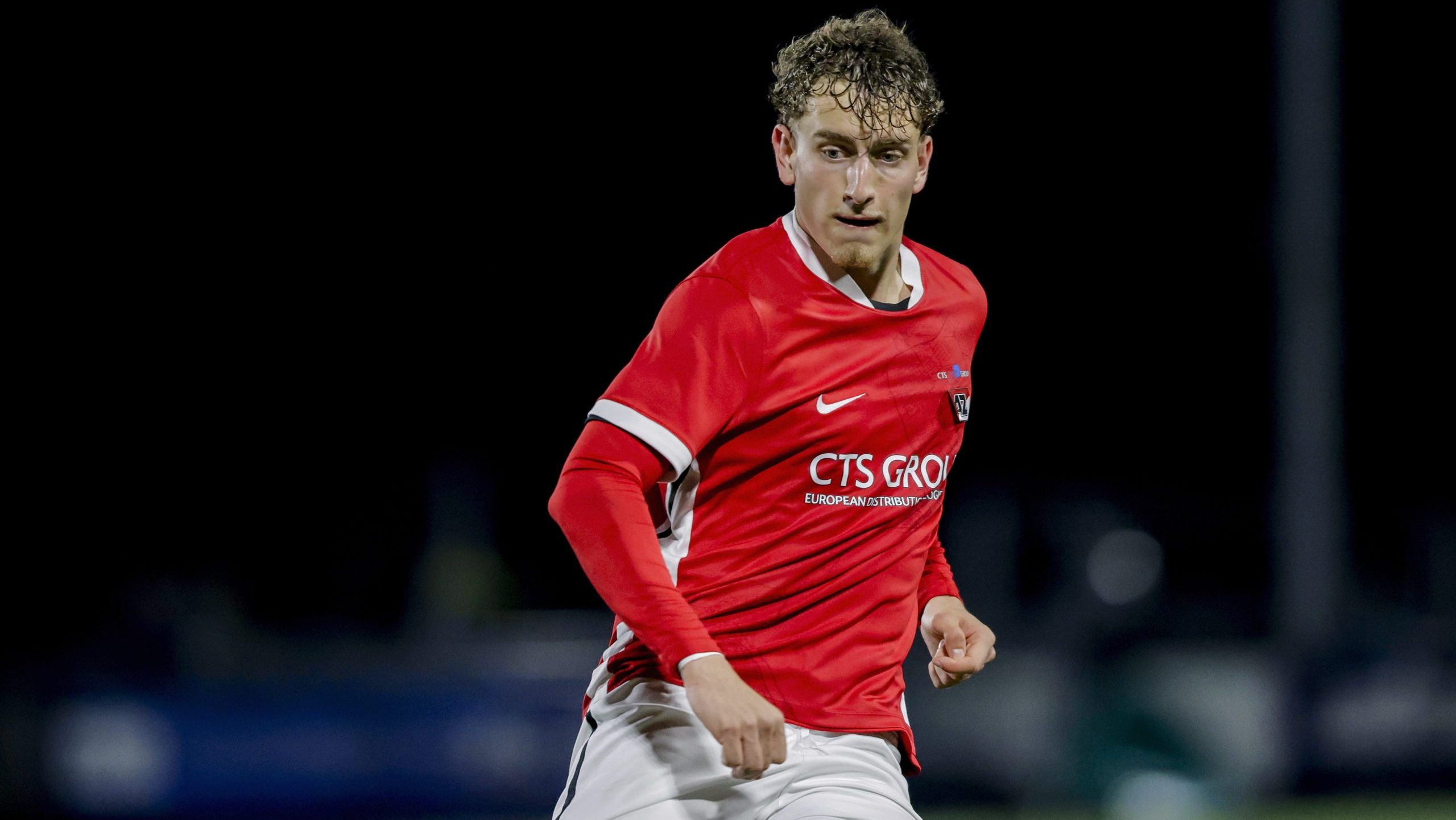 Konferencia Liga: Kovács Bendegúz gólpasszal debütált az AZ felnőttcsapatában - videó