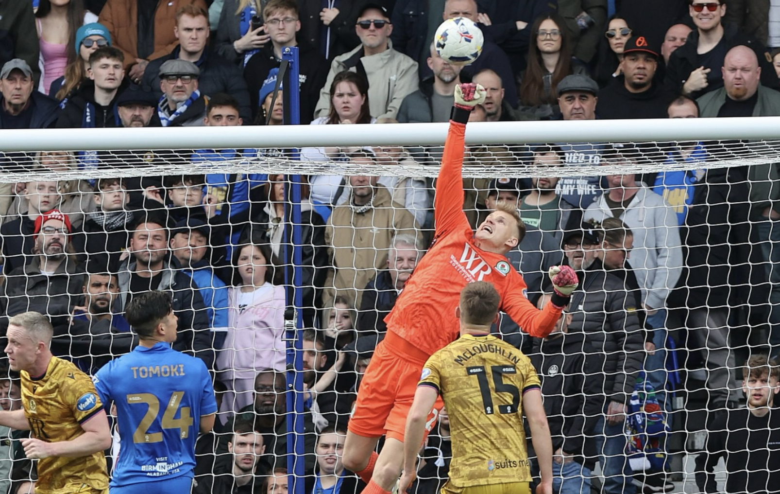 Fergeteges formában a válogatott kapusa: Újabb ziccervédése miatt ünneplik Angliában - videó