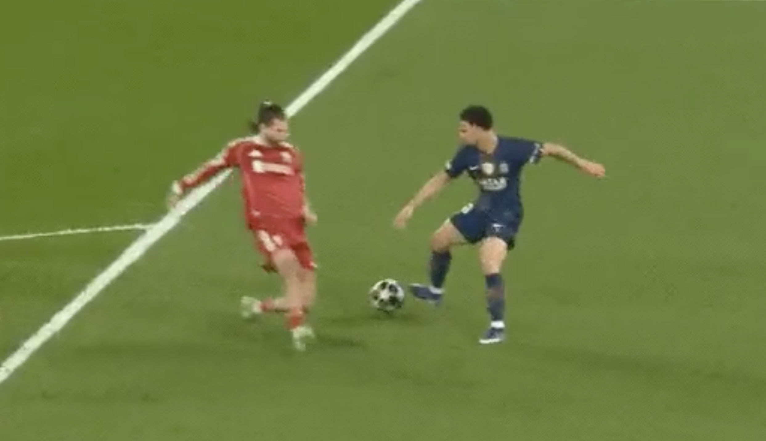 Videó: Szoboszlait még sosem küldték el úgy gyufáért, mint most a PSG fiatalja