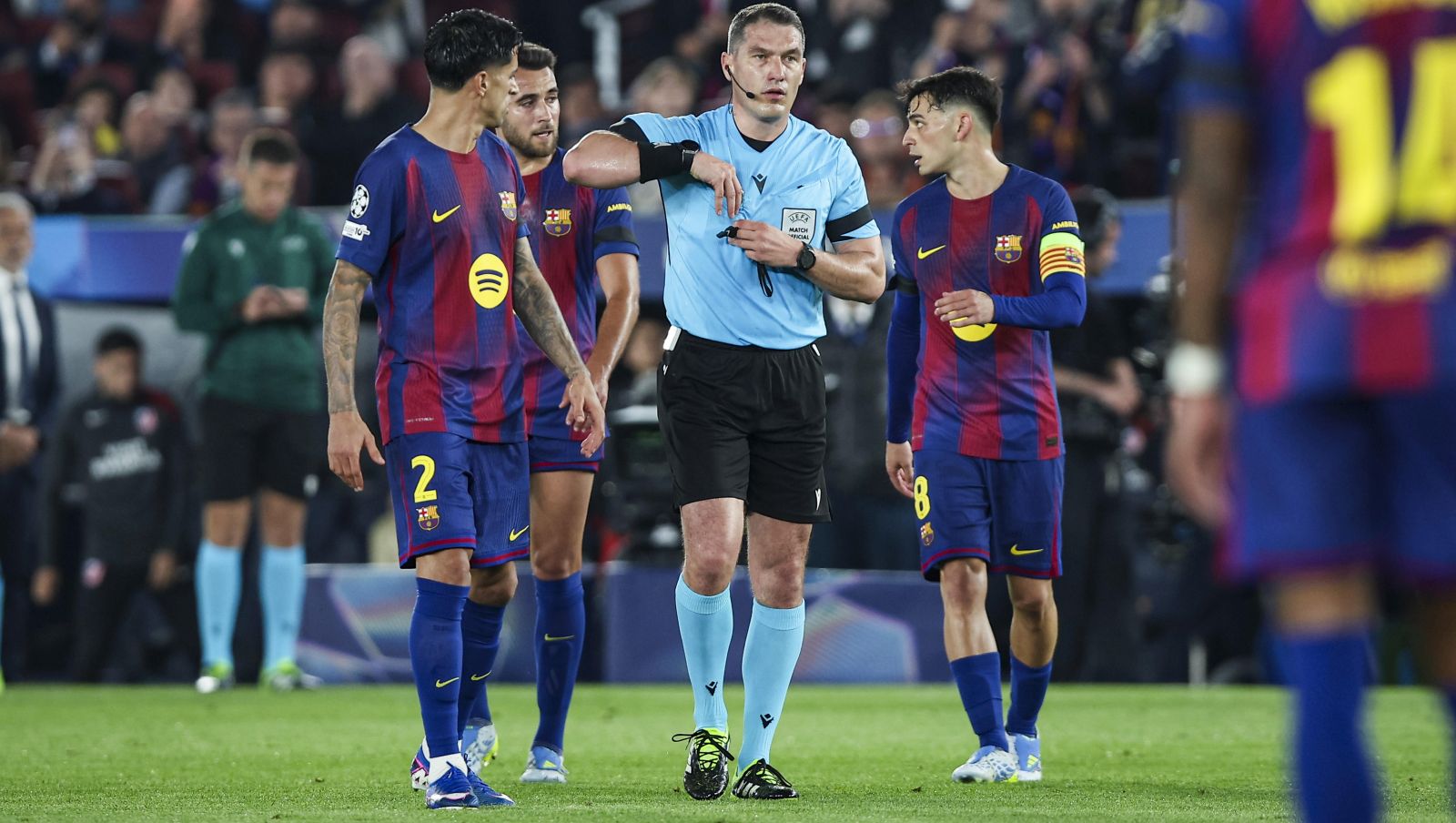 Nekiment a Barcelona a magyar bírónak - így reagált az UEFA