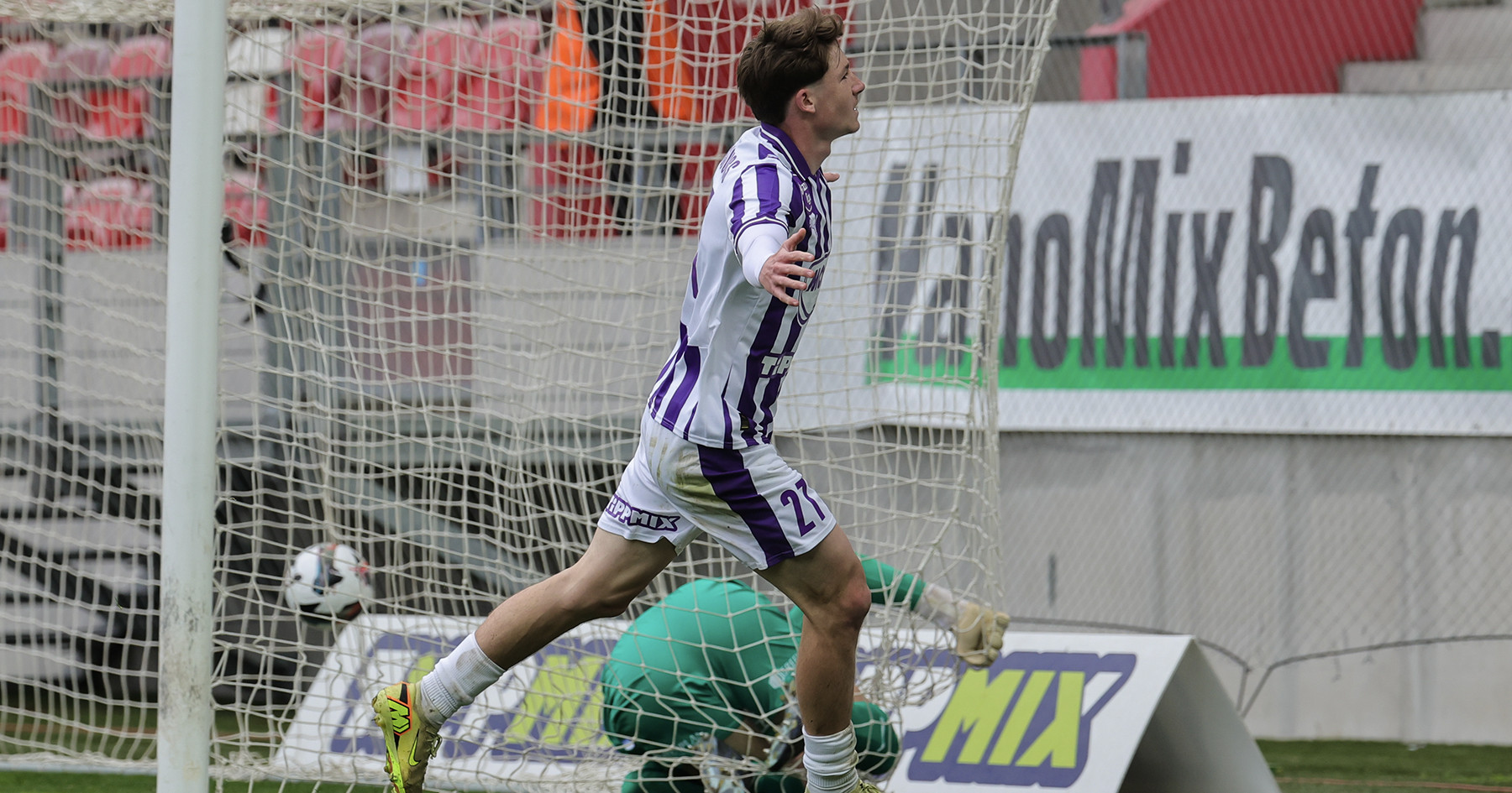 Megtört az "átok", érvényes gólt szerzett az Újpest fiatalja: "Nem éreztem, hogy szabálytalan lett volna"