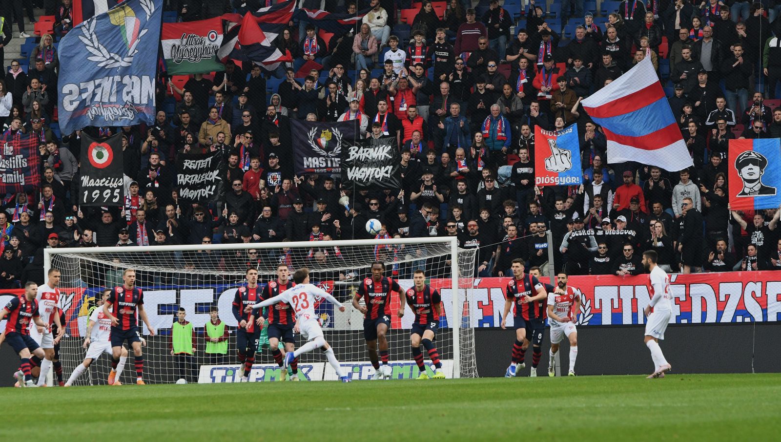 NB I: Rommá büntetett egy visszaeső csapatot az MLSZ