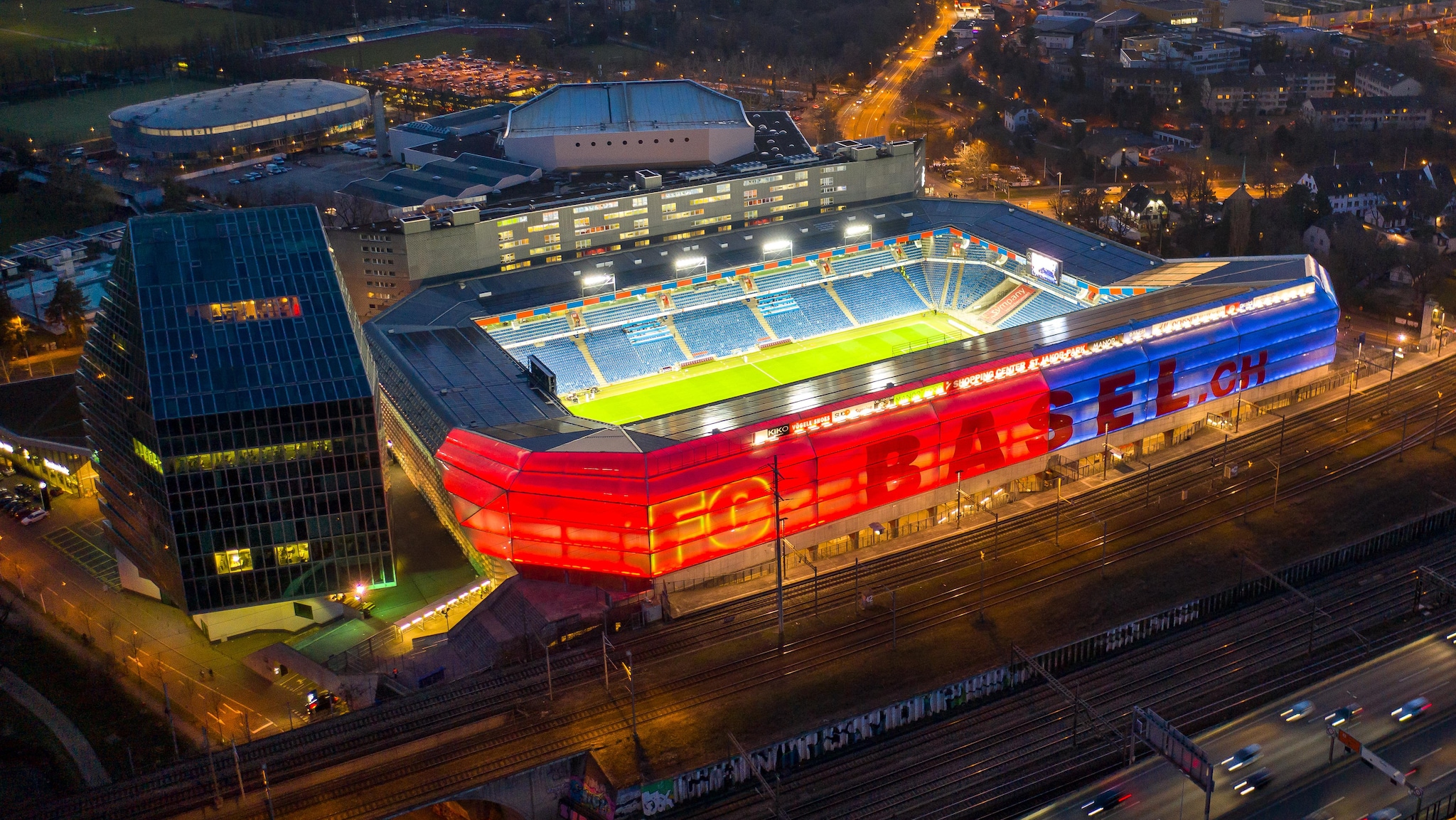 Döbbenet! Leégett a 2016-os Eb-döntő helyszínének öltözője - a részletek