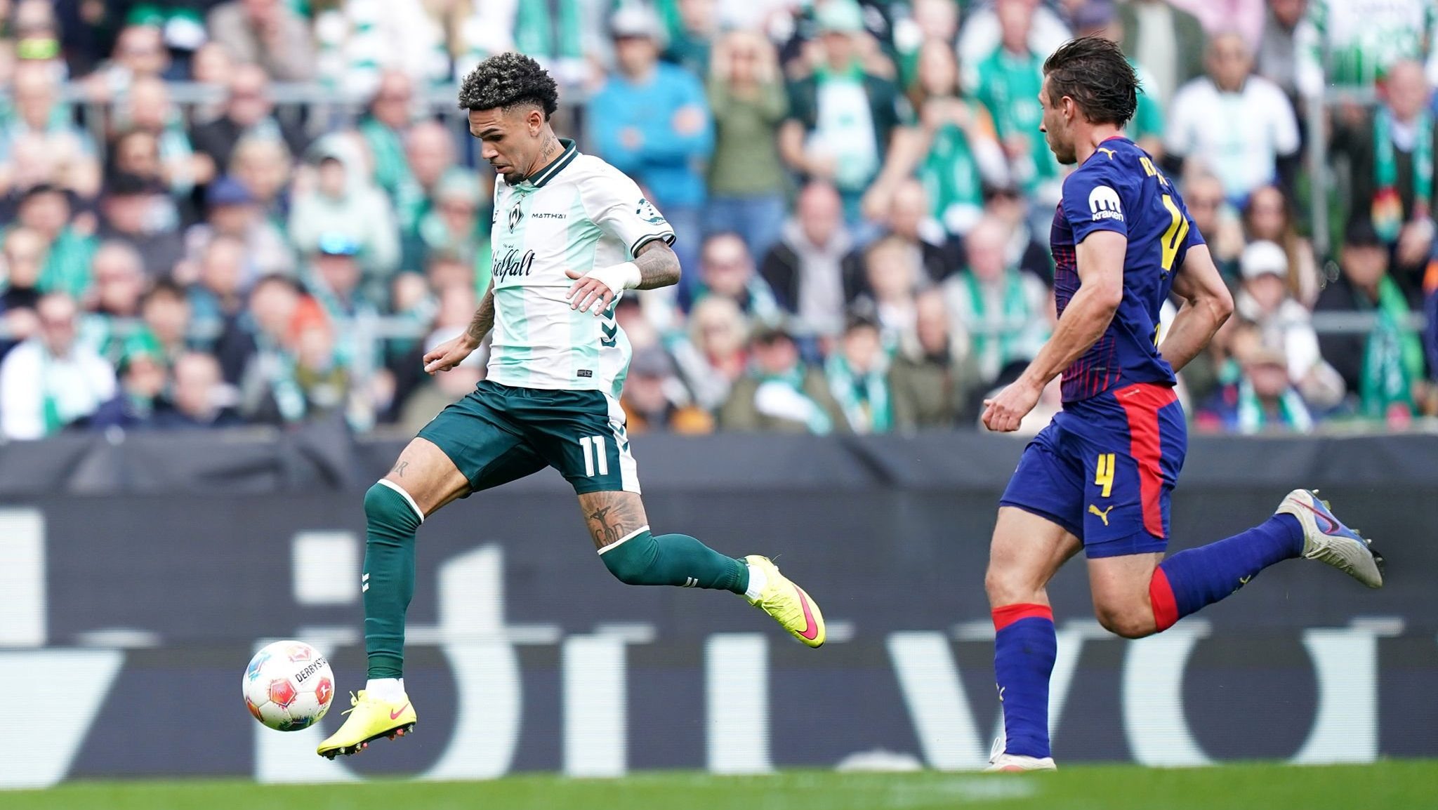 Bundesliga: Közel a rekorddöntéshez a "százados" Bayern, idegenben hozták a kötelezőt Orbánék - eredmények, videók