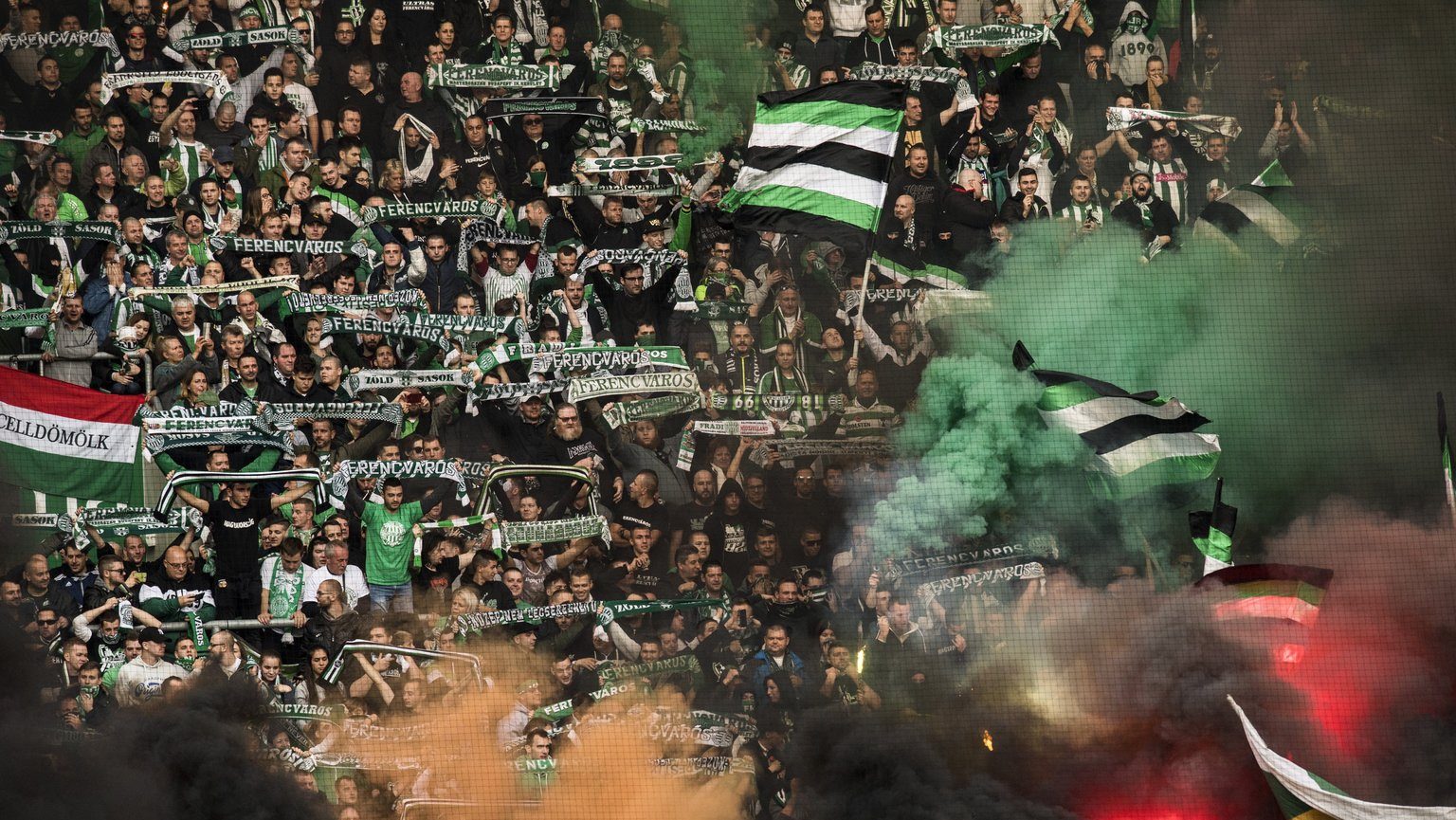 Twente-Fradi: 150 ferencvárosi szurkolót várnak a hollandok, mégis betilthatják az üvegpoharakat