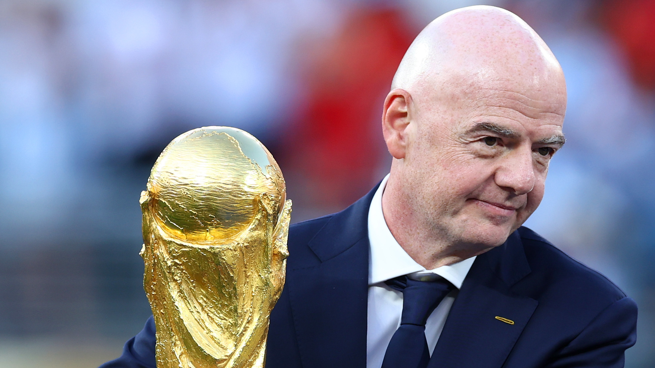 Meghátrált a FIFA: Bocsánatot kért a szövetség a megbukott vb-terv miatt, Infantino maradt a posztján
